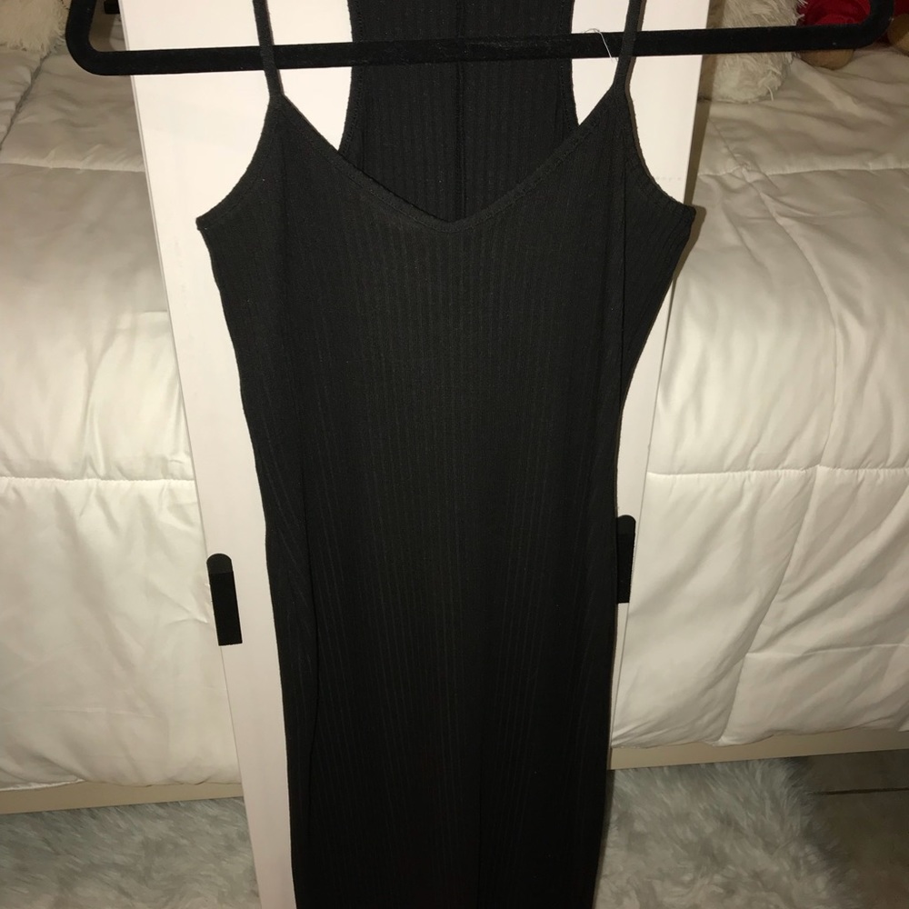Sexy/simple dress, warn once. Thick& it stretches
